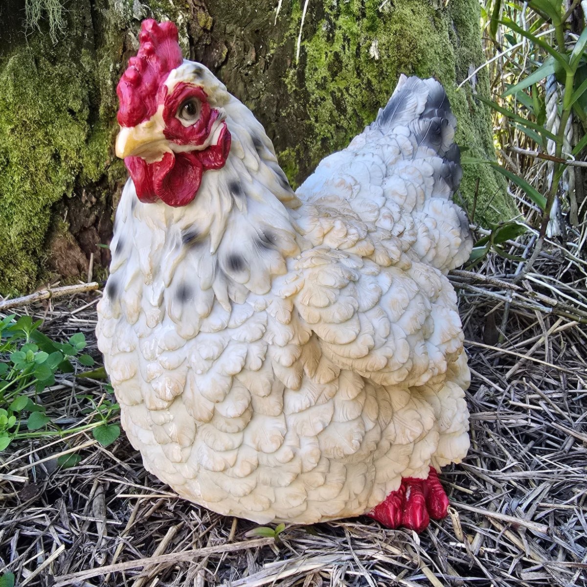 26cm White Sitting Chicken - Garden &amp; Home Ornament - Oldboy&