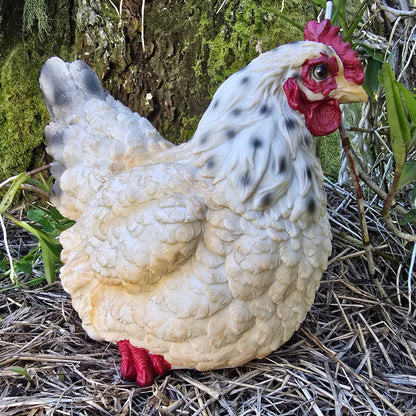 26cm White Sitting Chicken - Garden &amp; Home Ornament