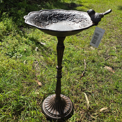 Bronze Robin Cast Iron Birdbath 50cm | SW0046 - Oldboy&