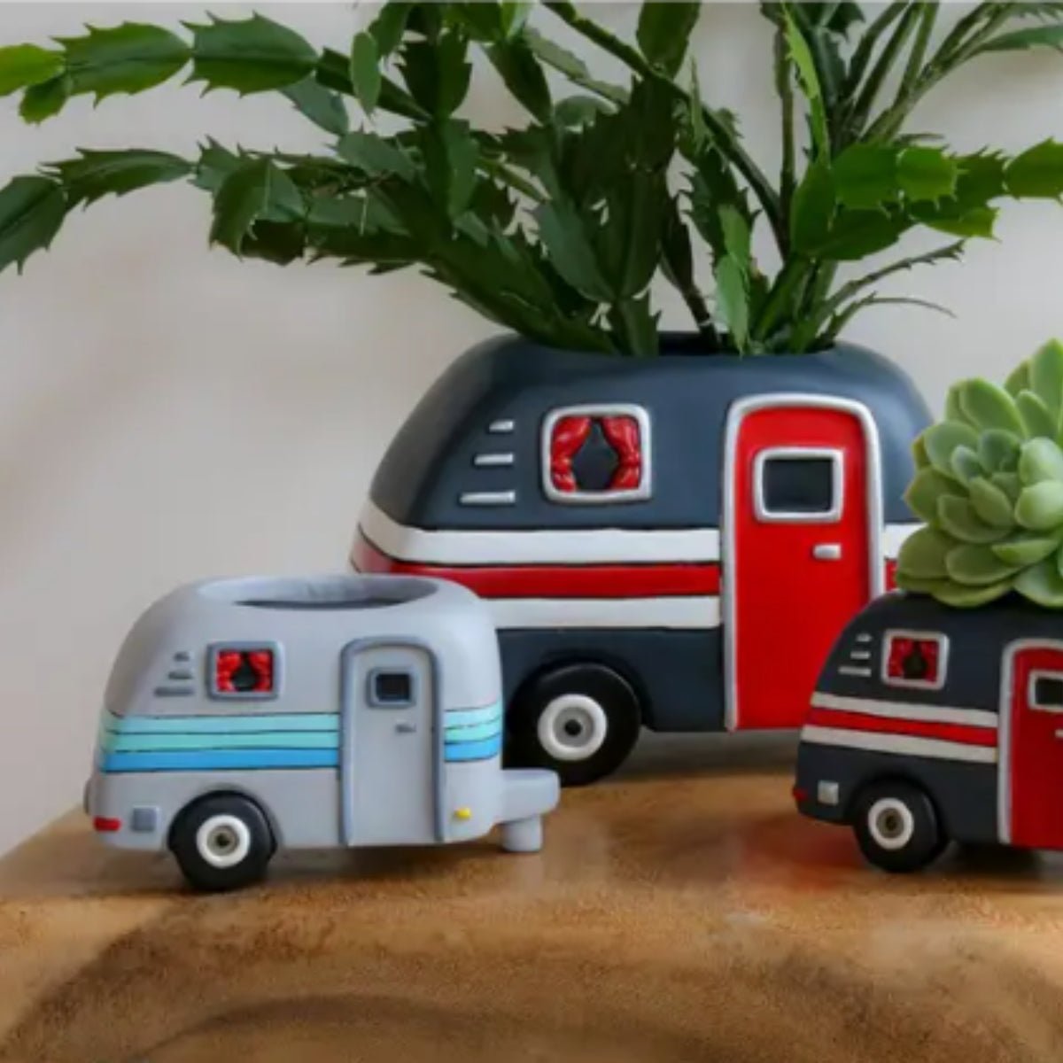 Camper Life Planter - Polyresin Retro Pot - Oldboy&