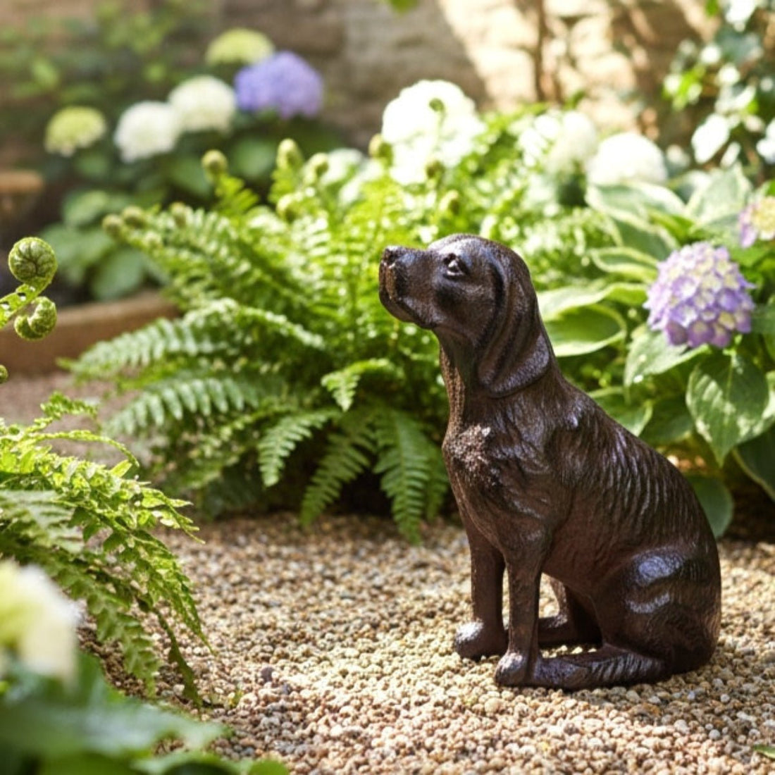 Cast Iron Sitting Dog Ornament 15.8cm | Labrador-Style Rustic Décor - Oldboy&