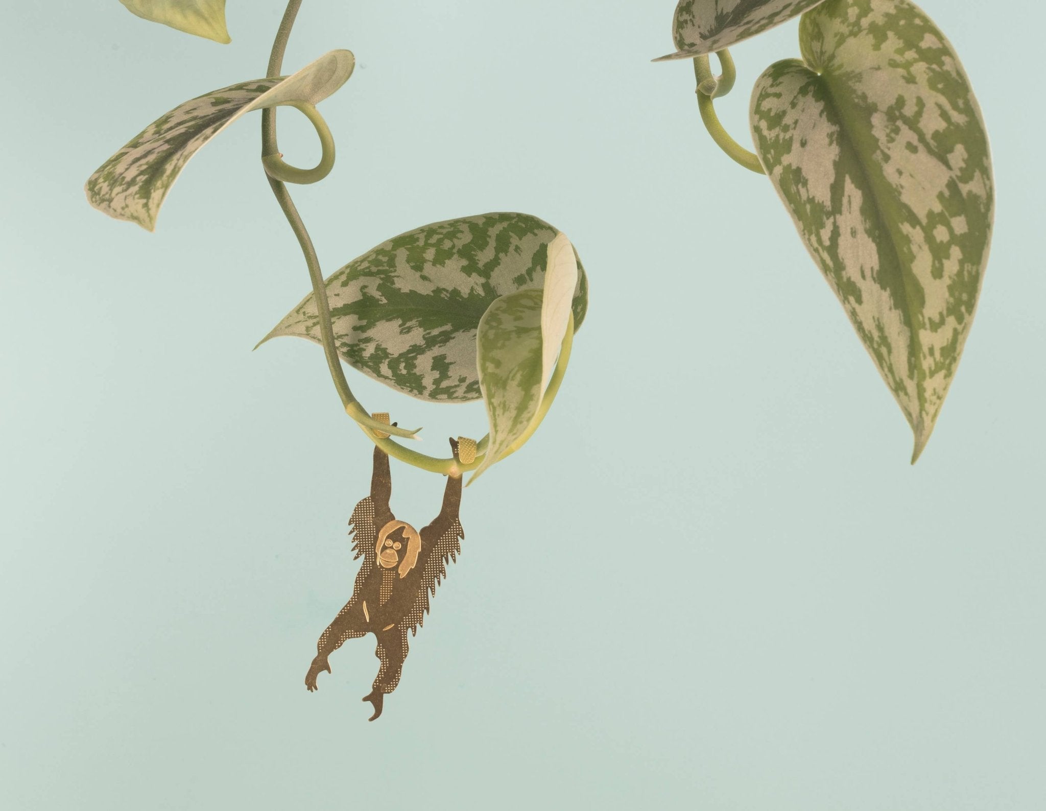 Plant Animal – Orangutan Brass Plant Hugger Pal - Oldboy&