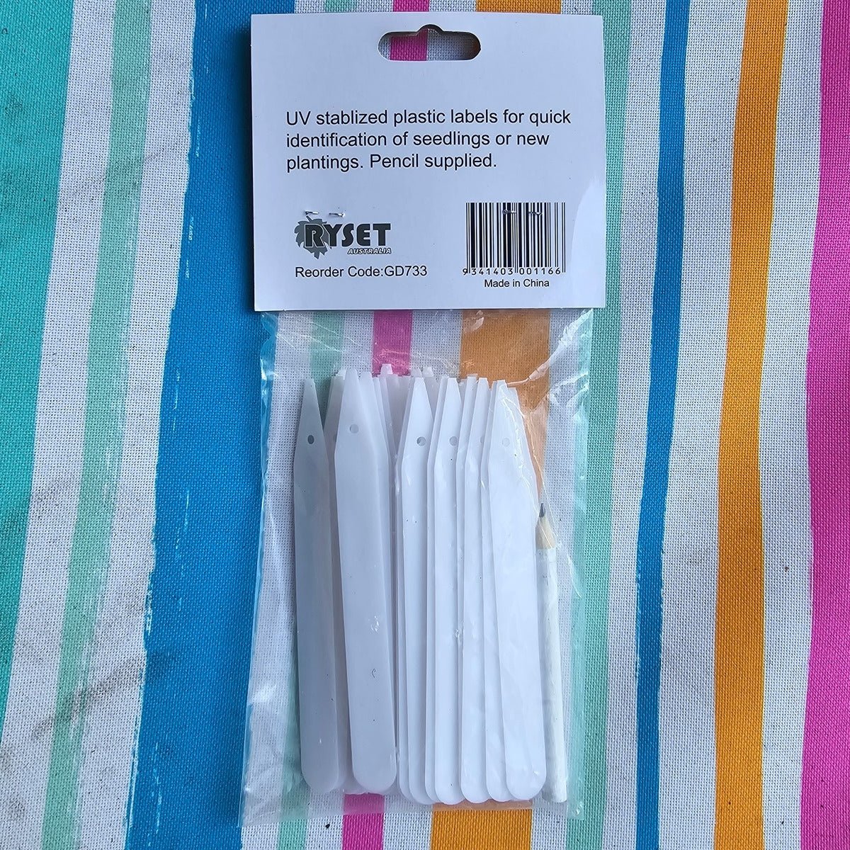 Plastic Plant Labels - 50 Piece Pack + Pencil - Oldboy&