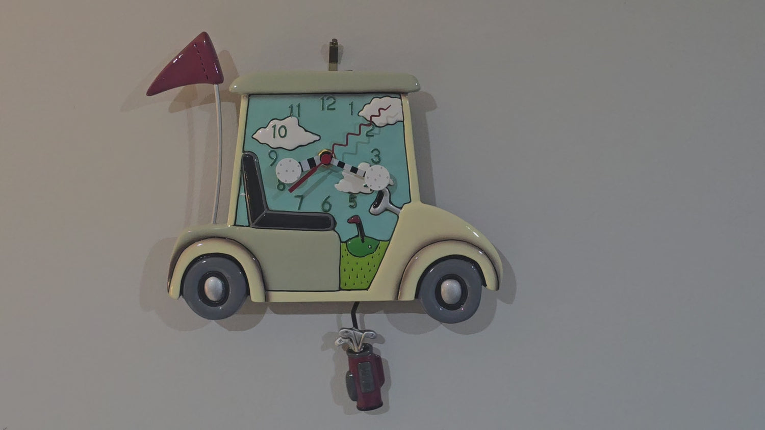 Stay the Course - Pendulum Golf Wall Clock – Tee Time Golf‑Themed Decor