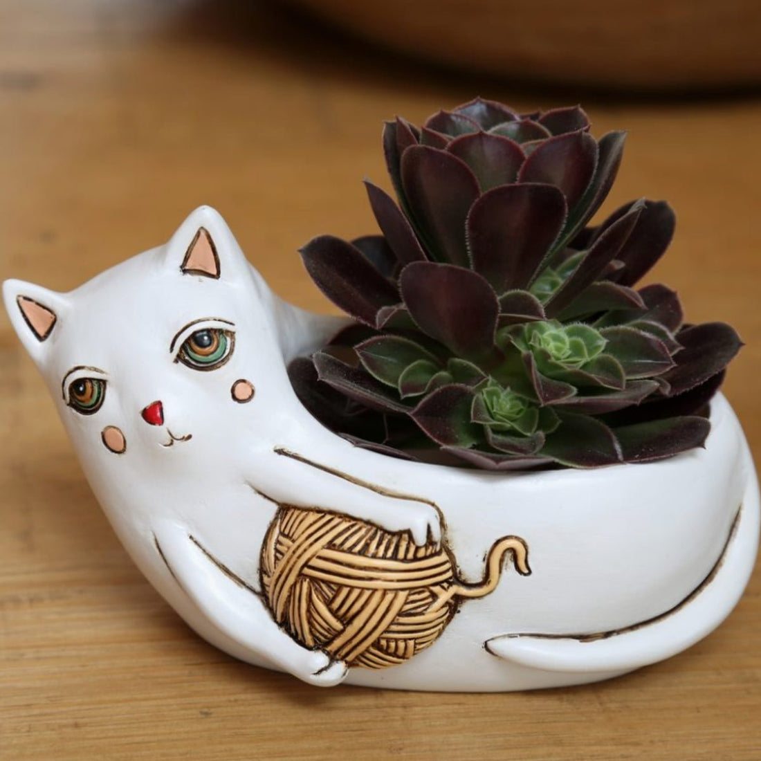 White Cat with Yarn Planter - Polyresin Retro Pot - Oldboy&